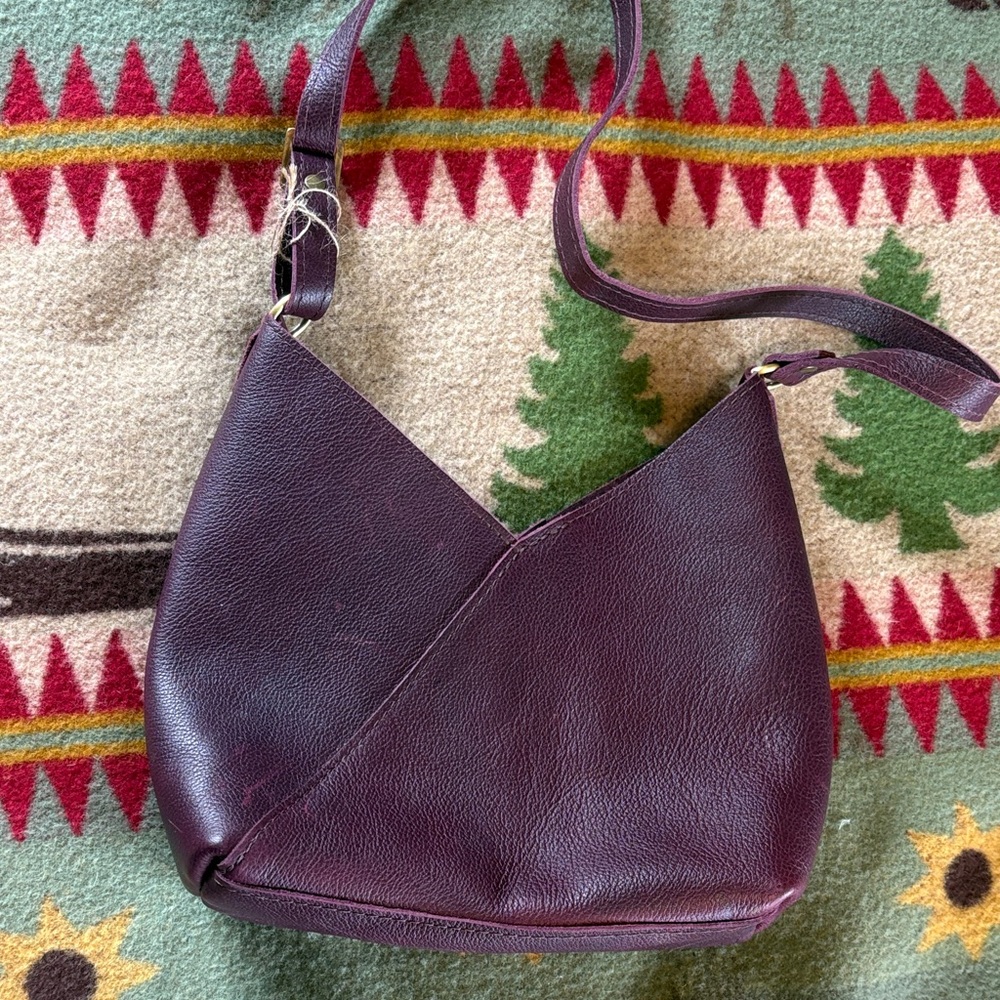 Portland Leather Naomi Women's Shoulder Bag